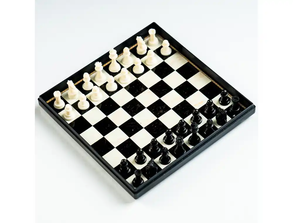 [43763] Juegos de mesa ajedrez magnetico 20x16,1x2,2 cm